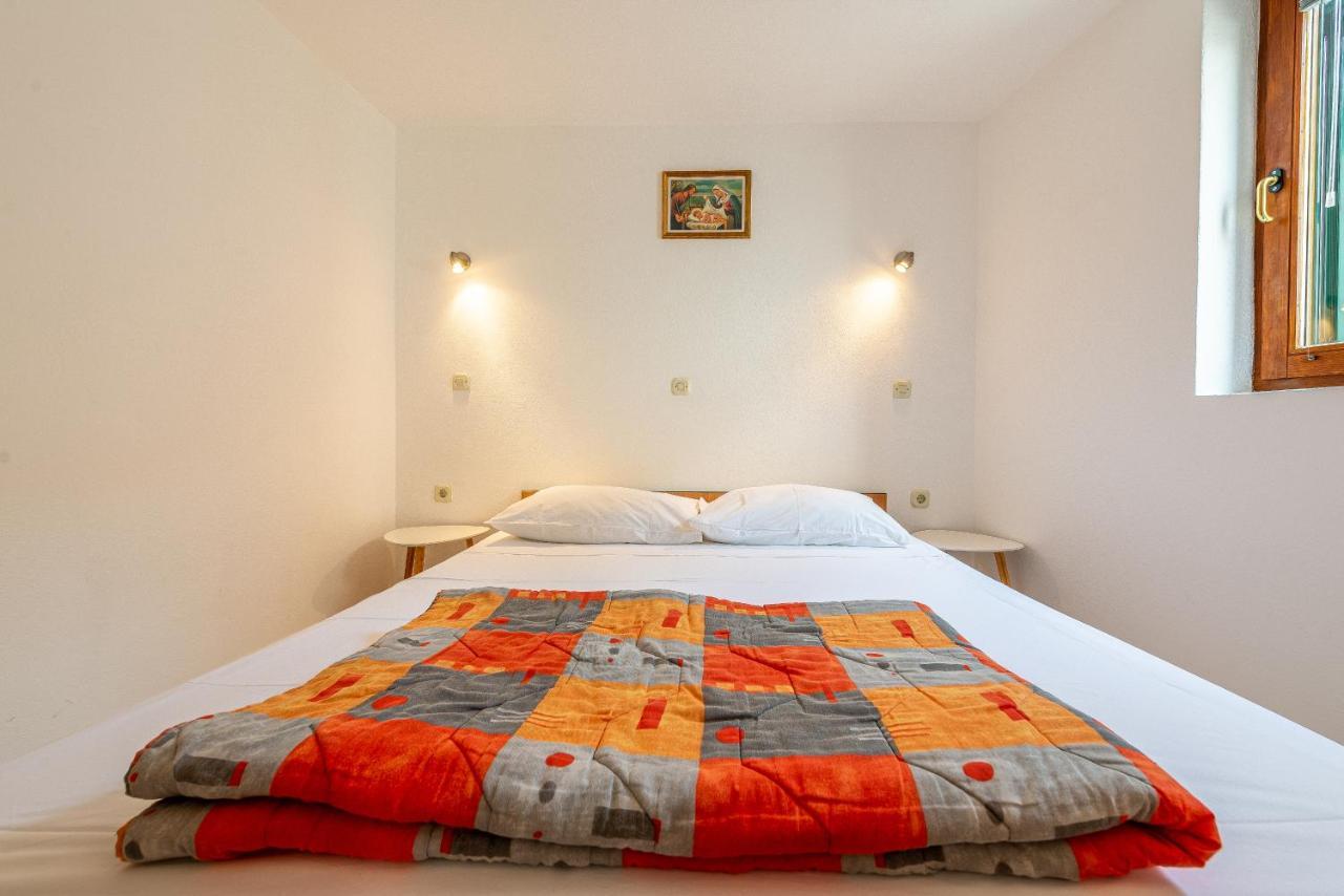 Apartment Bura Primosten Ngoại thất bức ảnh