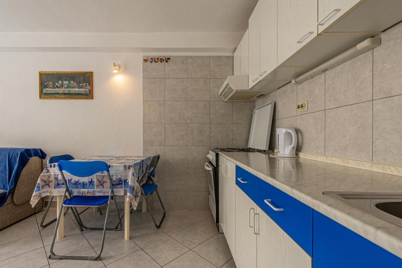 Apartment Bura Primosten Ngoại thất bức ảnh
