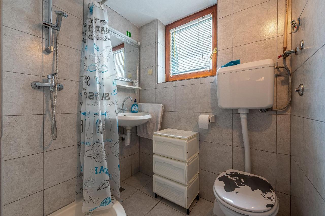 Apartment Bura Primosten Ngoại thất bức ảnh